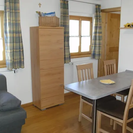 Guest house Zum Egerlaender Fachwerkhof Neualbenreuth