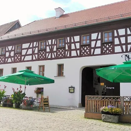 Guest house Zum Egerlaender Fachwerkhof