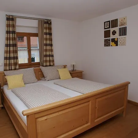 Guest house Zum Egerlaender Fachwerkhof