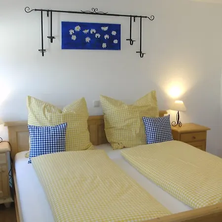 Guest house Zum Egerlaender Fachwerkhof 4*